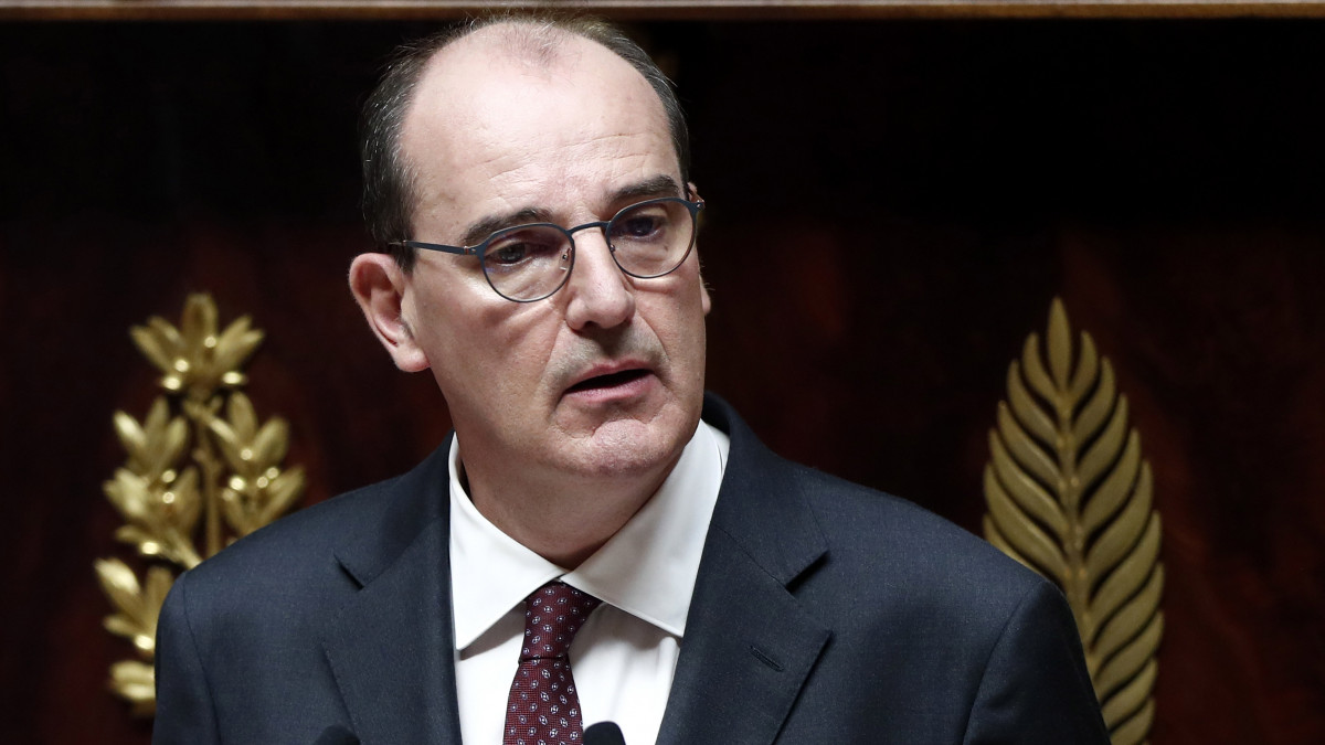 Jean Castex új francia miniszterelnök ismerteti kormányprogramját a parlament párizsi üléstermében 2020. július 15-én.