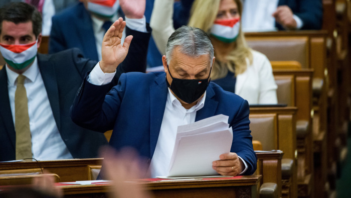 Orbán Viktor: a jogállami kitétellel a migrációt ellenző országokat akarják zsarolni