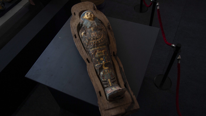 Több mint 100 érintetlen szarkofágot találtak a szakkarai nekropoliszban - fotók