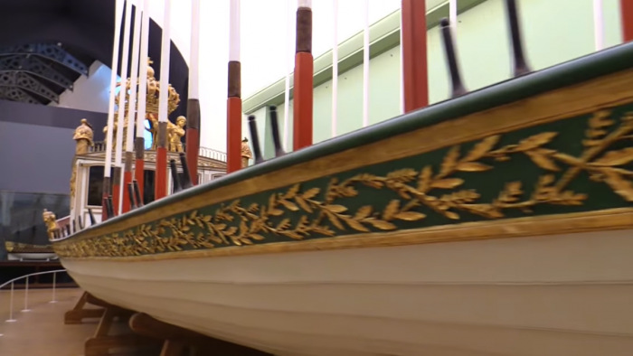 Ámulhat a világ, felújították Napóleon eszméletlen hajóját - videó