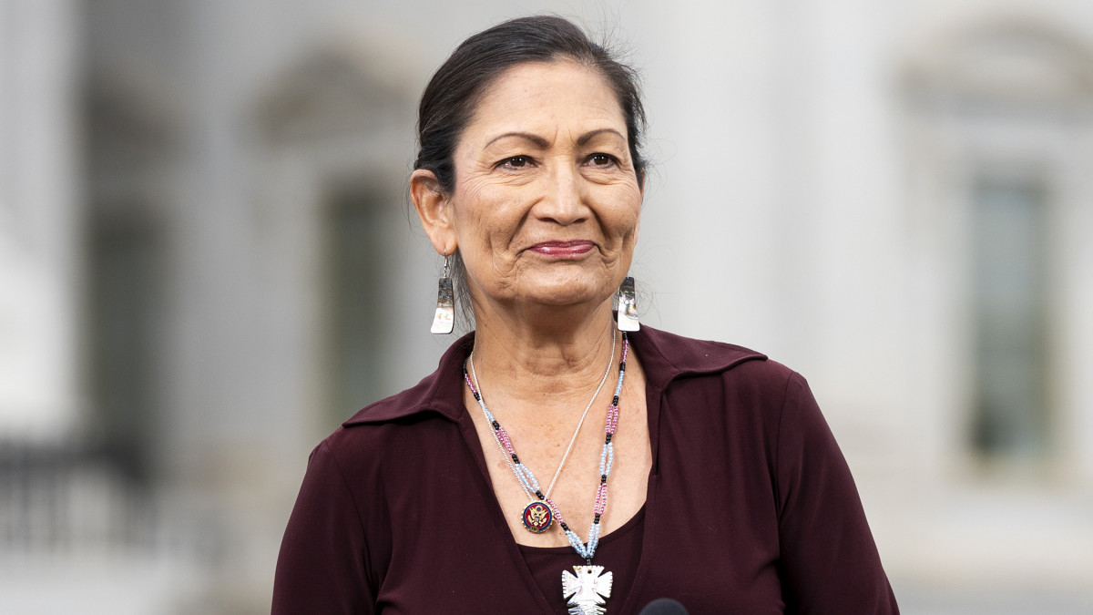 Indián származású belügyminisztere lehet az amerikai kormánynak