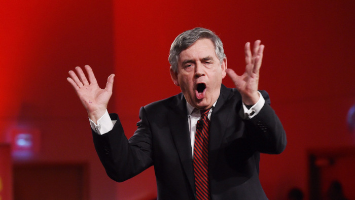 Évi 30 milliárd dolláros globális oltóanyag-alap létrehozását javasolja Gordon Brown