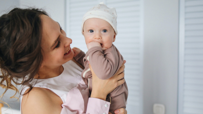 Magyar kutatás: óriási veszélyt jelenthet az influenza a kismamákra