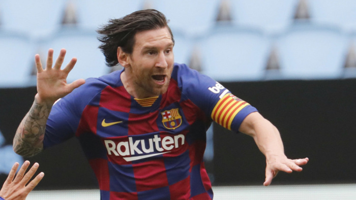 Szobrot kap Lionel Messi, de nem Párizsban
