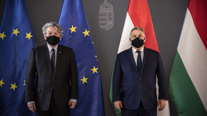 Uniós biztossal tárgyalt Orbán Viktor