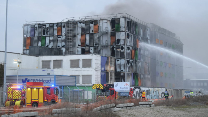 Strasbourgban égett egy épület, de Magyarországon is érezteti hatását