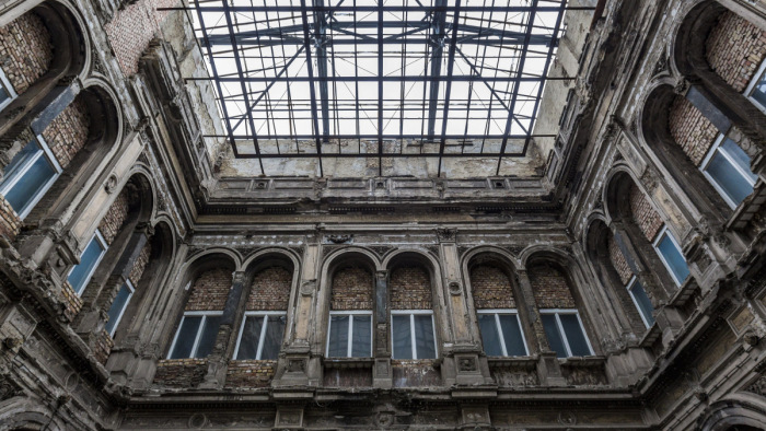 Elbontják a Magyar Rádió ikonikus épületeit