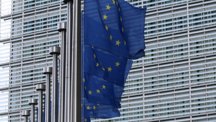 Júliusban indulhat a nagy uniós pénzosztás, de lehetnek még buktatók