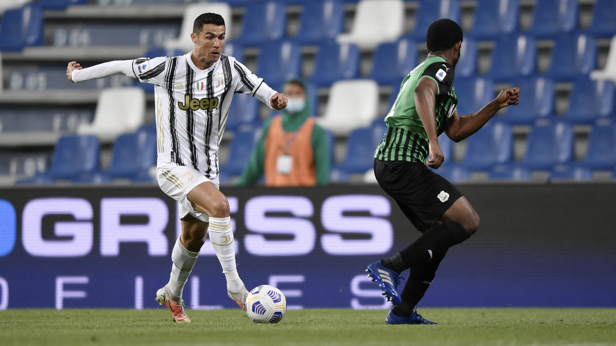 REGGIO NELLEMILIA, ITALY - MAY 12: Cristiano Ronaldo player of Juventus during the Serie A match between US Sassuolo and Juventus at Mapei Stadium - CittĂ  del Tricolore on May 12, 2021 in Reggio nellEmilia, Italy. (Photo by Daniele Badolato - Juventus FC/Juventus FC via Getty Images)
