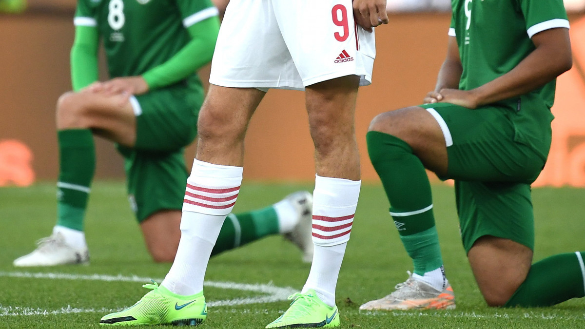Szalai Ádám, a magyar válogatott játékosa a Magyarország - Írország barátságos labdarúgó-mérkőzés előtt Budapesten, a Szusza Ferenc Stadionban 2021. június 8-án.