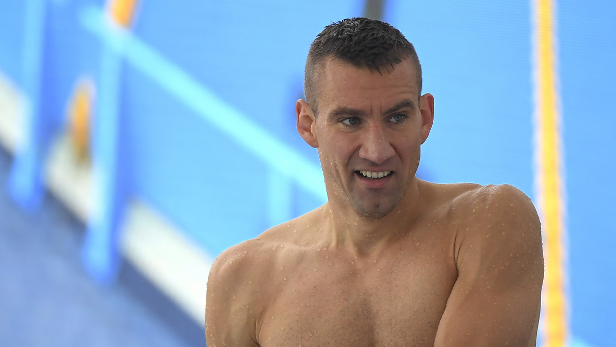 Marosi Ádám a budapesti öttusa világbajnokság férfi egyéni versenyének döntőjében, az úszás versenyszámban a Kincsem Parkban 2019. szeptember 7-én.