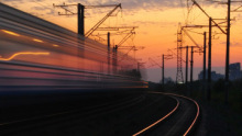 Bécsbe gyorsabban vonatozhatunk, a repülőtérre is megy majd vonat