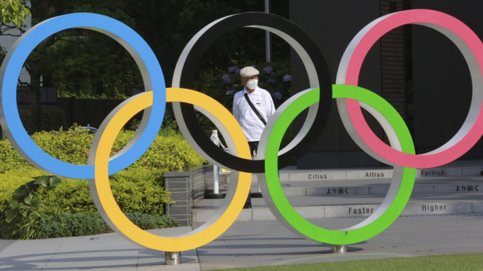 Távolságtartás lesz az olimpiai megnyitón is