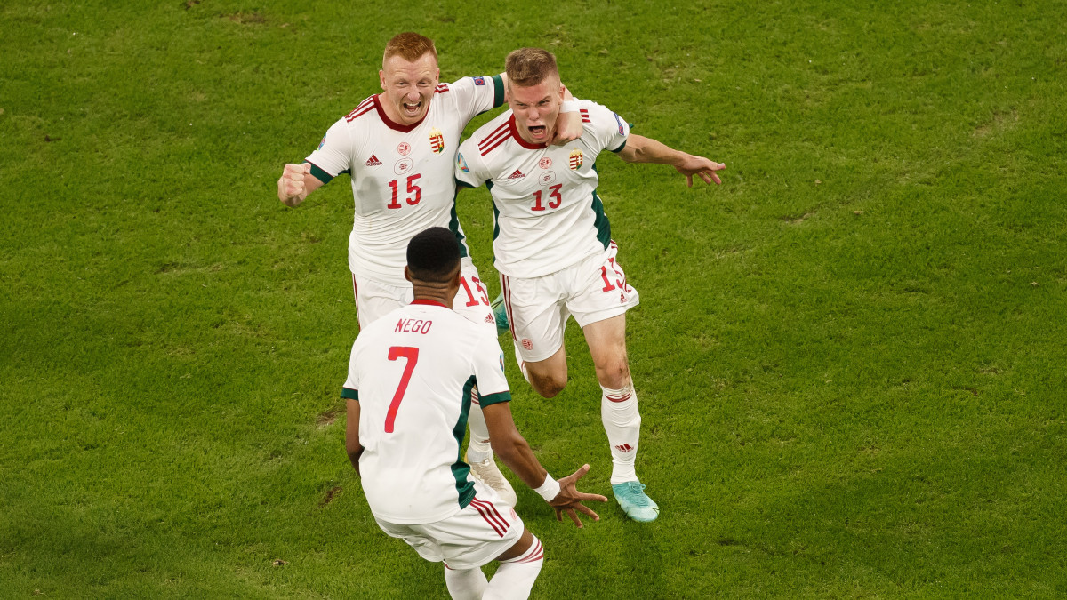 MUNICH, GERMANY - JUNE 23: (BILD ZEITUNG OUT) Andras Schaefer of Hungary celebrates after scoring his teams second goal with teammates during the UEFA Euro 2020 Championship Group F match between Germany and Hungary at Football Arena Munich on June 23, 2021 in Munich, Germany. (Photo by Harry Langer/DeFodi Images via Getty Images)