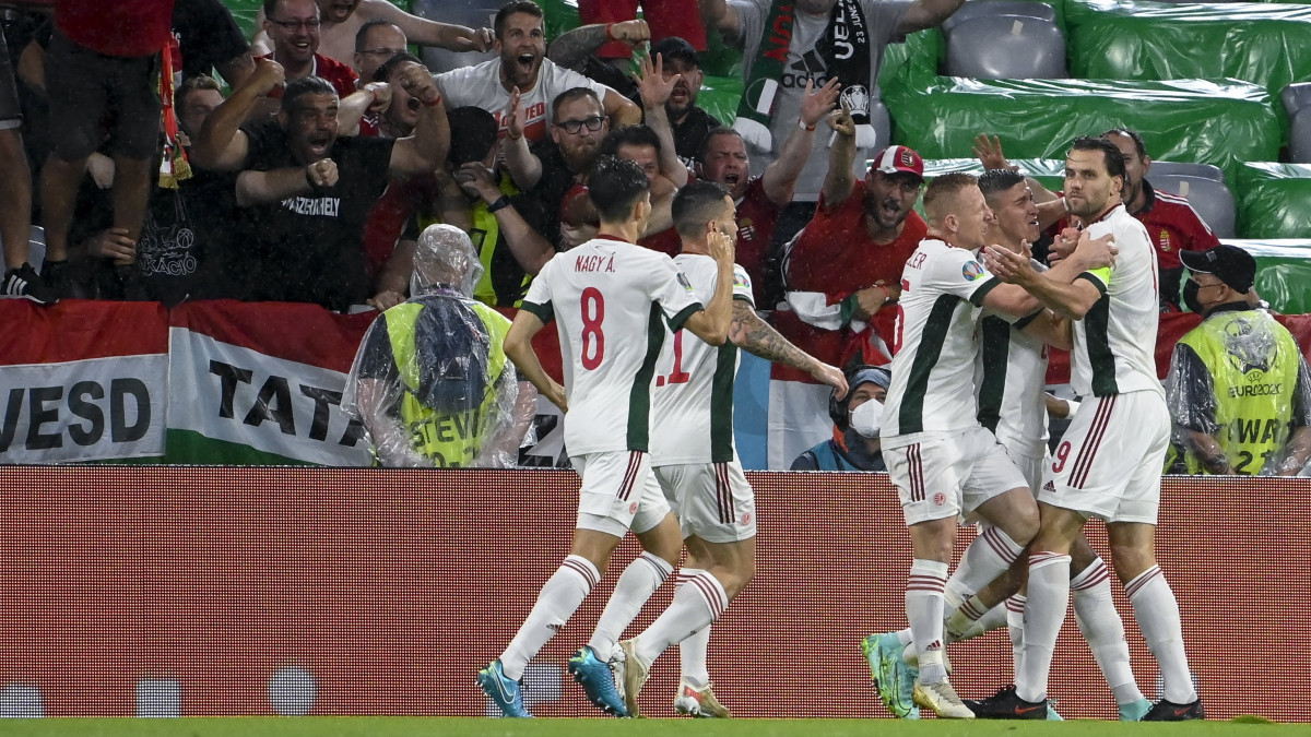 A magyar csapat gólöröme a koronavírus-járvány miatt 2021-re halasztott 2020-as labdarúgó Európa-bajnokság F csoportjának utolsó fordulójában játszott Németország - Magyarország mérkőzésen a müncheni Allianz Arénában 2021. június 23-án.