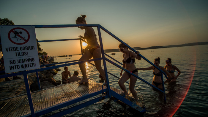 Balatoni Szövetség: nem ördögtől való, ha drágulnak a strandbelépők