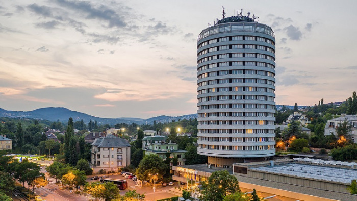 Újjászületik Budapest legendás szállodája