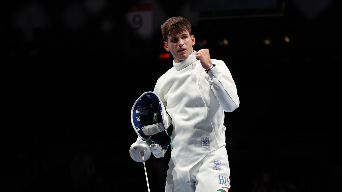 CHIBA, JAPAN - JULY 25: Gergely Siklosi of Team Hungary celebrates after defeating Chao Dong of Team China in Mens Individual ĂpĂŠe first round on day two of the Tokyo 2020 Olympic Games at Makuhari Messe Hall on July 25, 2021 in Chiba, Japan. (Photo by Elsa/Getty Images)