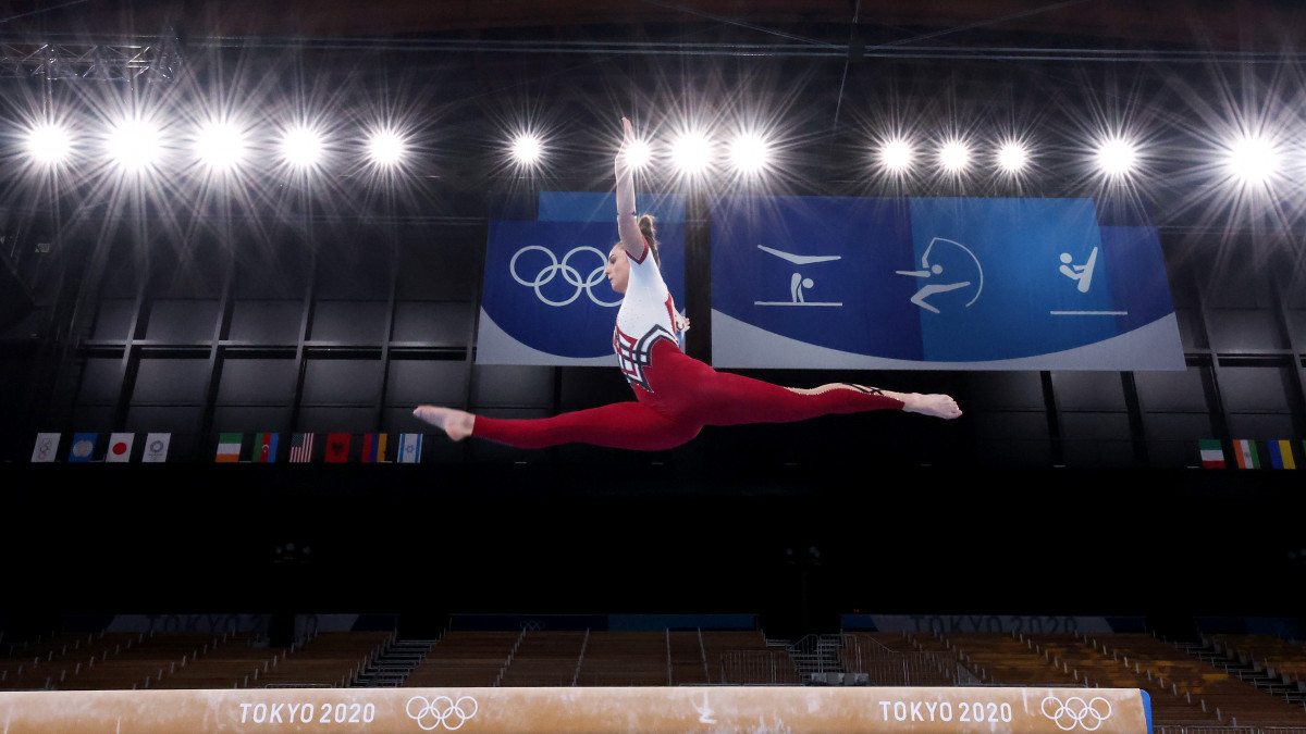 TOKYO, JAPAN - JULY 25: Pauline Schaefer-Betz of Team Germany competes on balance beam during Womens Qualification on day two of the Tokyo 2020 Olympic Games at Ariake Gymnastics Centre on July 25, 2021 in Tokyo, Japan. (Photo by Ezra Shaw/Getty Images)