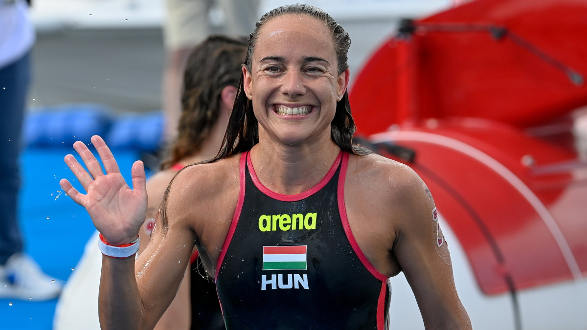 Olasz Anna a célban a női nyíltvízi úszók 10 kilométeres versenyében a világméretű koronavírus-járvány miatt 2021-re halasztott 2020-as tokiói nyári olimpián az Odaiba Kikötőparkban 2021. augusztus 4-én. Olasz Anna negyedikként végzett a versenyszámban.