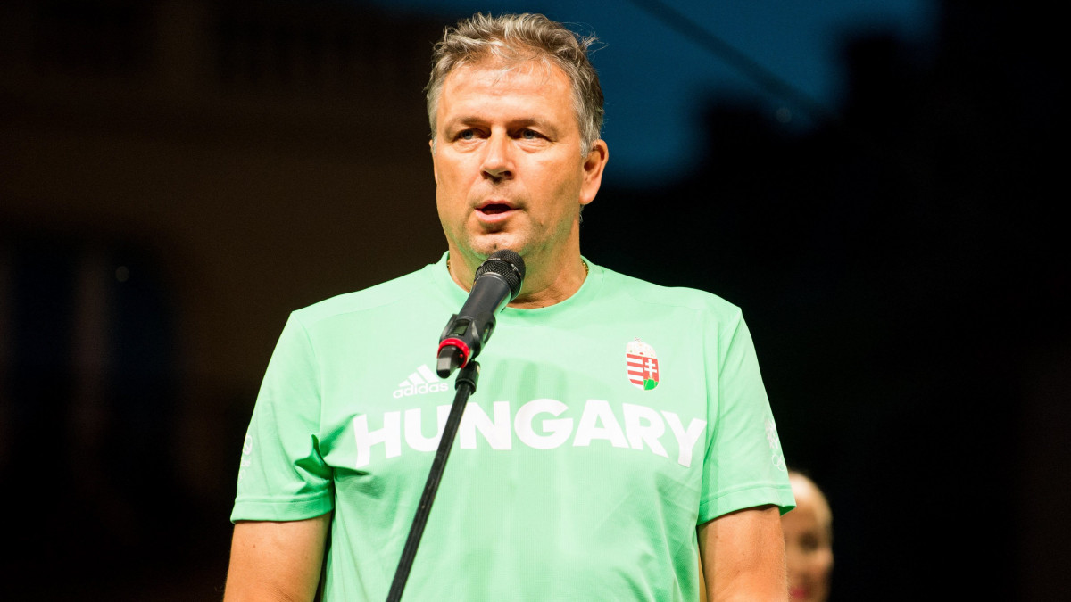 Fábián László, a Magyar Olimpiai Bizottság megbízott főtitkára beszédet mond az Olimpia Éjszakája elnevezésű rendezvényen Budapesten 2017. június 23-án.