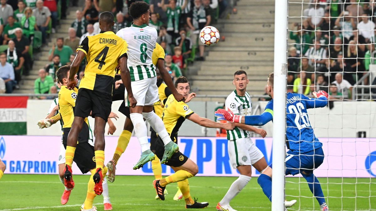 Ryan Mmaee (b3), az FTC második góljának szerzője a labdarúgó Bajnokok Ligája selejtezőjének 4. fordulójában játszott Ferencváros - Young Boys visszavágó mérkőzésen Budapesten, a Groupama Arénában 2021. augusztus 24-én.