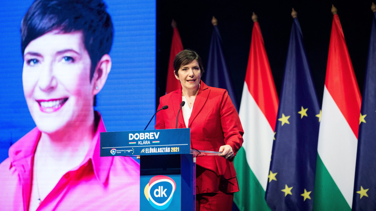 Dobrev Klára, a Demokratikus Koalíció (DK) miniszterelnök-jelöltje beszédet mond a DK XI. kongresszusán és ellenzéki előválasztási kampánynyitó rendezvényén a Kongresszusi Központban 2021. augusztus 29-én.