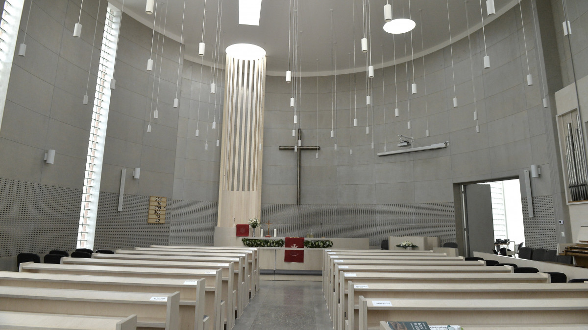 Magyarország kormánya támogatásával épült evangélikus templom a Pest megyei Budakeszin az avatás napján, 2021. szeptember 4-én.