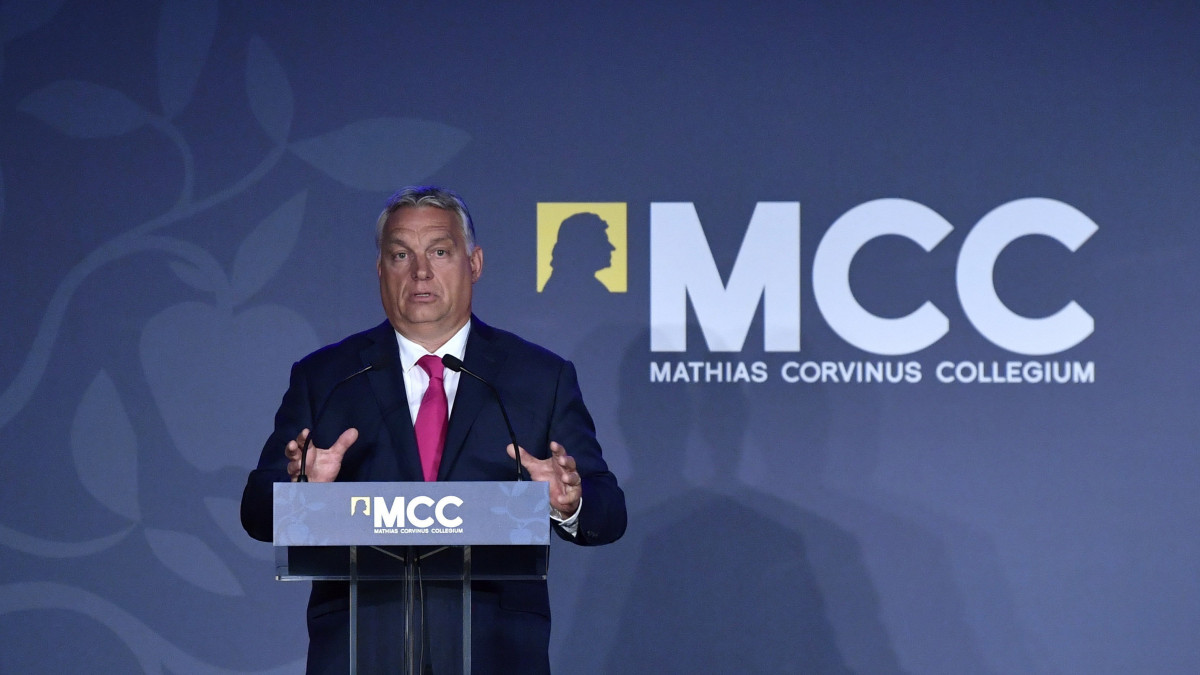 Orbán Viktor miniszterelnök beszédet mond a Mathias Corvinus Collegium (MCC) évnyitóján az újbudai Flamenco Hotelben 2021. szeptember 9-én.