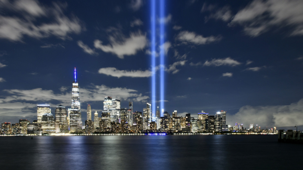 9 11 lights in New York