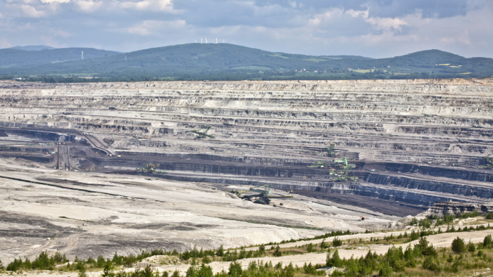 Újabb dimenziót adhat az EU–lengyel jogi vitának a turówi bányáról született ítélet