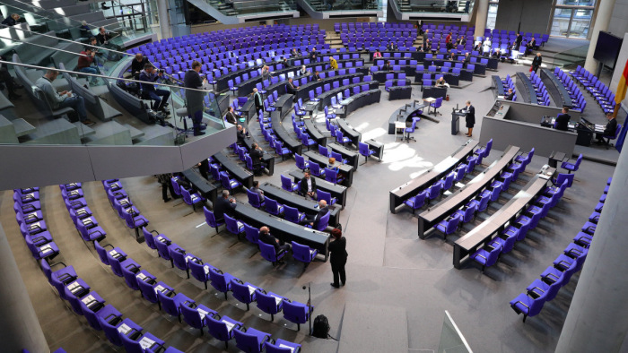 Ukrán elnök a német parlamentben: szigorítsák a moszkvai szankciókat!
