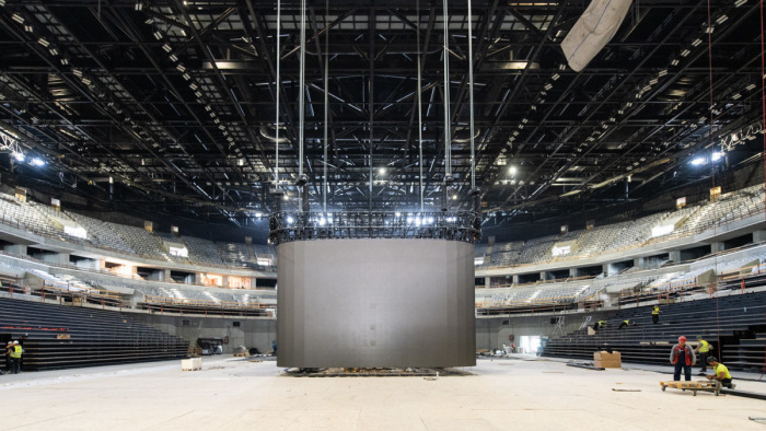Itt a gigantikus, 14 millió pixeles eredményjelző az új népligeti arénában – fotók