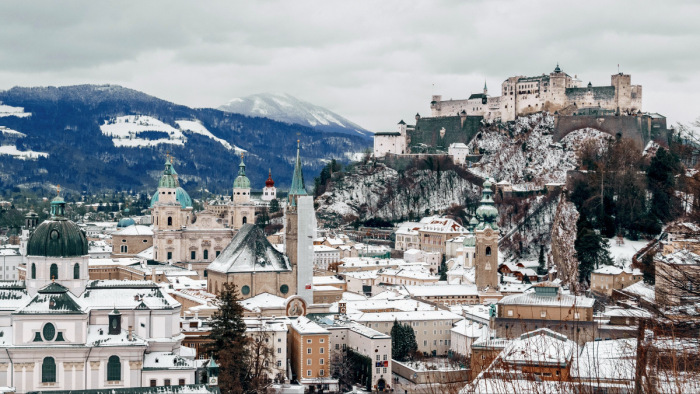 Megkongatták a vészharangot a keleti vakcinák miatt az osztrák szállodások