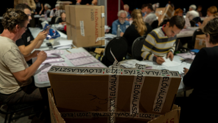 Előválasztás: újraszámolás jön egy-egy budapesti és vidéki körzetben