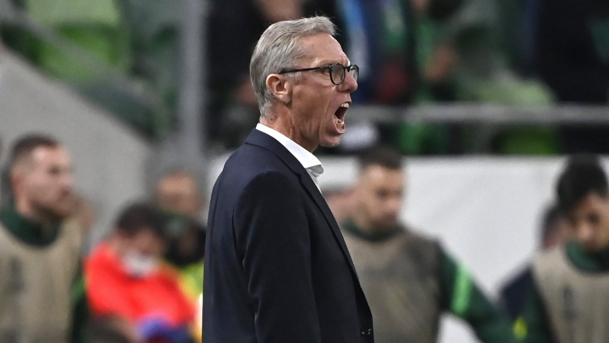 Az osztrák Peter Stöger, a Ferencváros vezetőedzője a labdarúgó Európa-liga csoportkörében, a G csoport második fordulójában játszott Ferencvárosi TC  Real Betis mérkőzésen Budapesten, a Groupama Arénában 2021. szeptember 30-án. A Ferencváros 3-1-re kikapott.