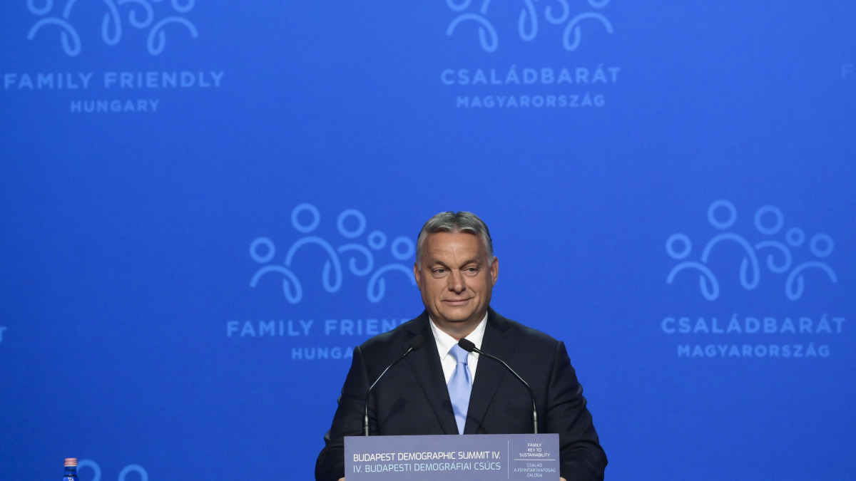 Orbán Viktor miniszterelnök a IV. Budapesti Demográfiai Csúcson a Várkert Bazárban 2021. szeptember 23-án.