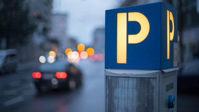Változhat a parkolás a fővárosban, sokakat érint