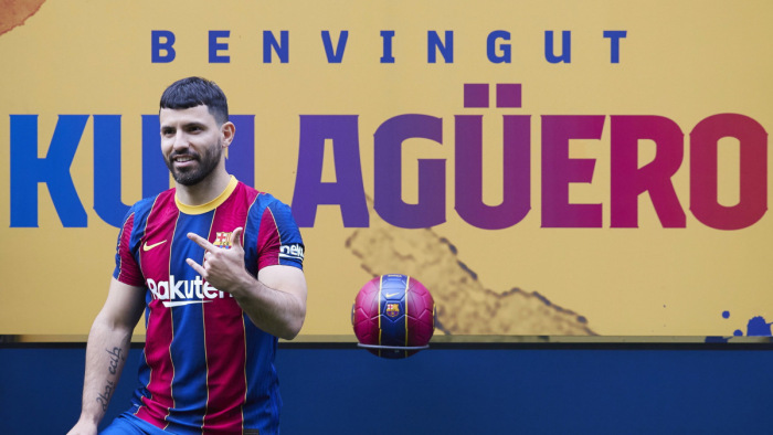 Kiderült, meddig nem láthatjuk játszani a szívproblémája miatt lecserélt Sergio Agüerót
