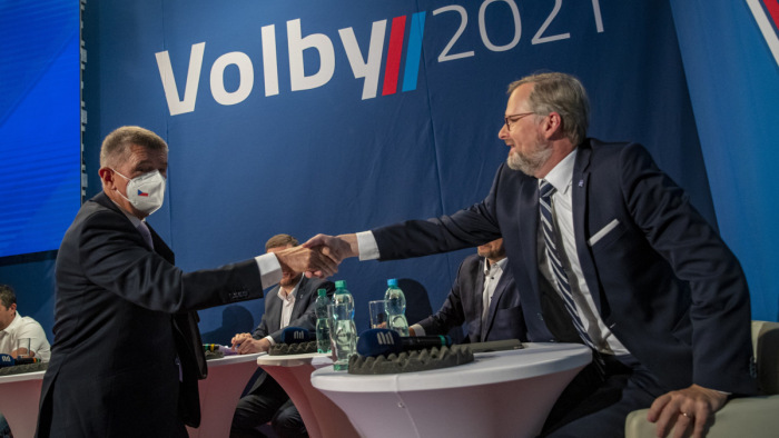 Csehország választás után: Andrej Babis egyetlen baklövésétől a süllyedő Kalózokig