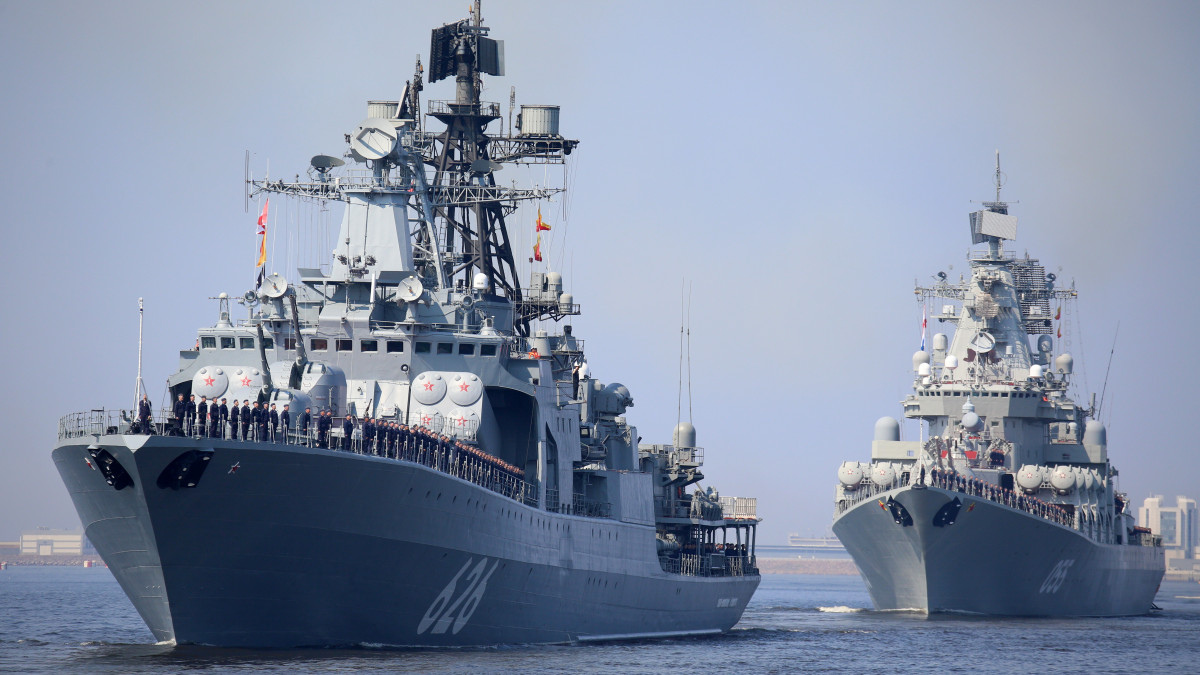 ST PETERSBURG, RUSSIA - JULY 15, 2021: The Vice-Admiral Kulakov destroyer (L) and the Marshal Ustinov missile cruiser take part in a rehearsal of the Russian Navy Day parade in the Gulf of Finland off Kronshtadt, St Petersburg. Valentin Yegorshin/TASS (Photo by Valentin Yegorshin\TASS via Getty Images)