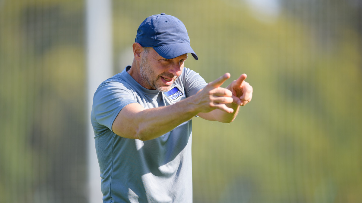 BERLIN, GERMANY - SEPTEMBER 14: gGoalkeeper coach Zsolt Petry of Hertha BSC during a training session on September 14, 2020 in Berlin, Germany. (Photo of City-Press via Getty Images)
