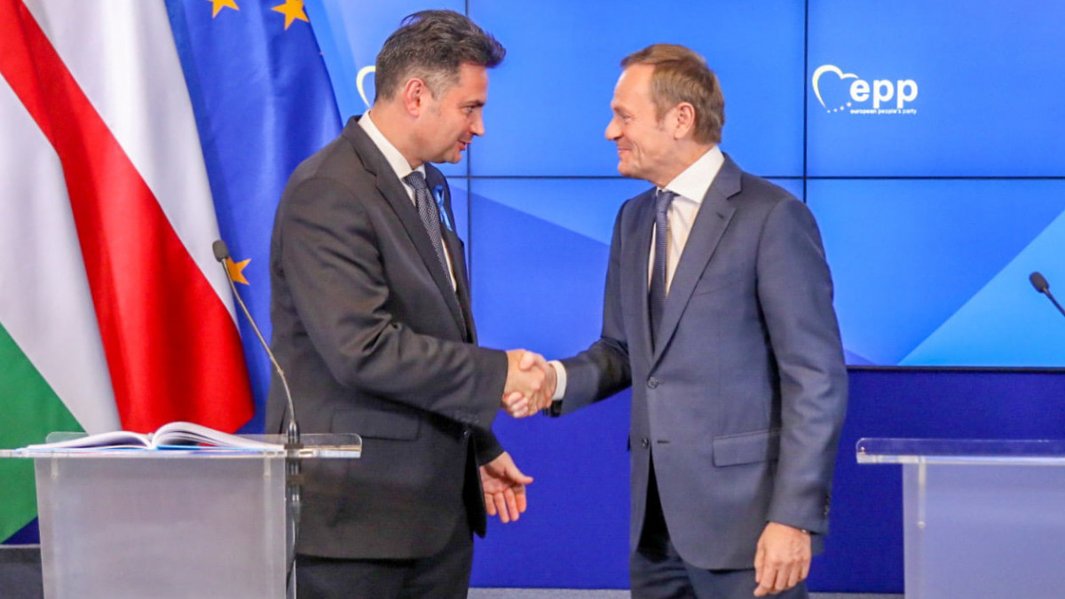 Marki-Zay Péter lengyelországi látogatásán találkozik Donald Tuskkal, az Európai Néppárt elnökével