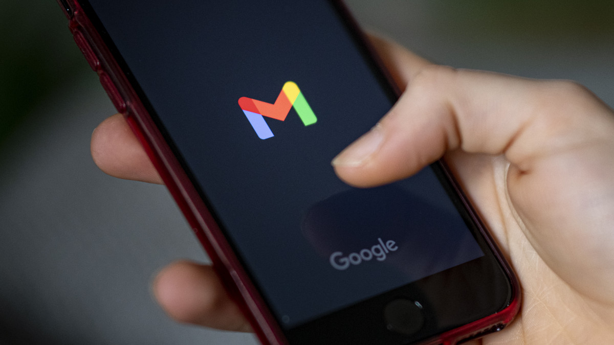 ILLUSTRATION - 24 April 2021, Berlin: The logo of the app Gmail is seen on the screen of a smartphone. Google parent Alphabet announces Q1 figures on 27/04/2021. Photo: Fabian Sommer/dpa (Photo by Fabian Sommer/picture alliance via Getty Images)
