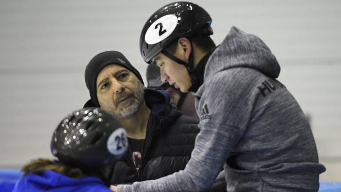 Téli olimpia: nem áll még készen a rövidpályás gyorskorcsolyacsapat