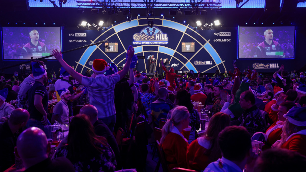 LONDON, ENGLAND - DECEMBER 15: A general view during the First Round match between Ritchie Edhouse of England and Peter Hudson of England during the William Hill World Darts Championship at Alexandra Palace on December 15, 2021 in London, England. (Photo by Luke Walker/Getty Images)