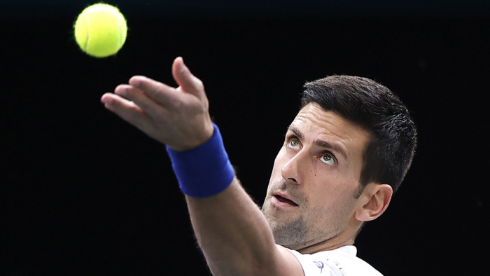 Fura megoldás zárta le Novak Djokovics melbourne-i indulási ügyét