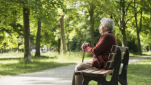 Nyugdíjguru: veszély leselkedik a nyugdíjakra - itt vannak a számok