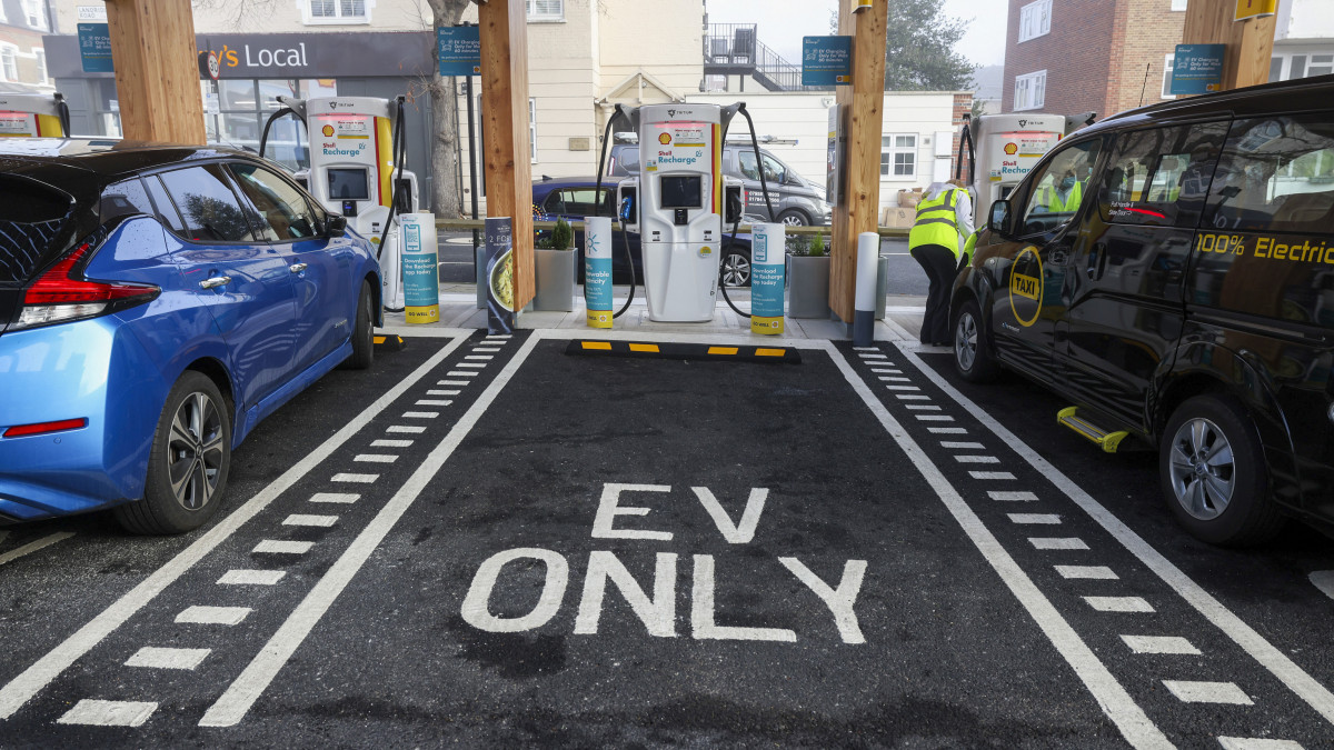 An empty charging bay at a Shell Recharge electric vehicle charging hub, operated by Royal Dutch Shell Plc, after re-opening to the public following a replacement of petrol and diesel pumps, in London, U.K., on Thursday, Jan. 13, 2022. The U.K. has banned the sale of new petrol and diesel cars from 2030, which will require a swift build out of the charging network. Photographer: Chris Ratcliffe/Bloomberg via Getty Images