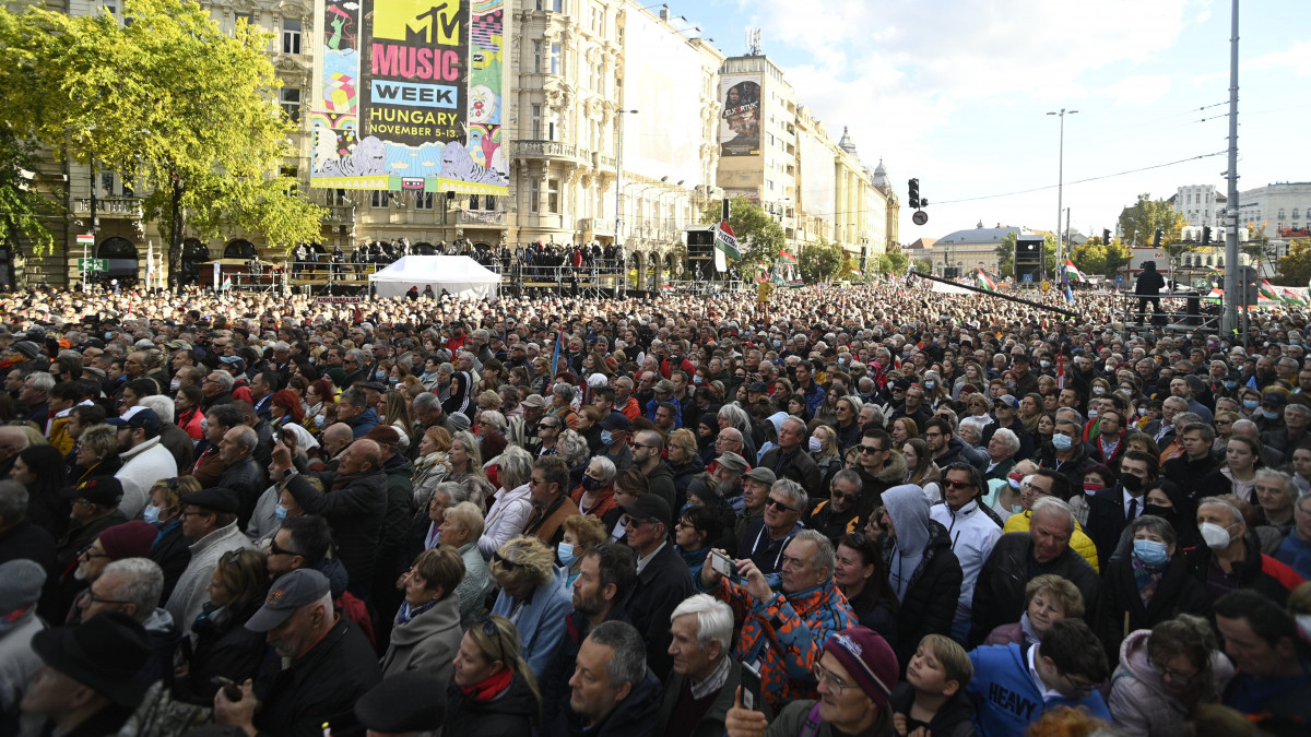 Az 1956-os forradalom és szabadságharc 65. évfordulóján tartott megemlékezés az Erzsébet téren 2021. október 23-án.